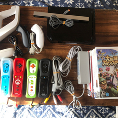 【ネット決済】Nintendo Wii 本体、ソフト、リモコン一式