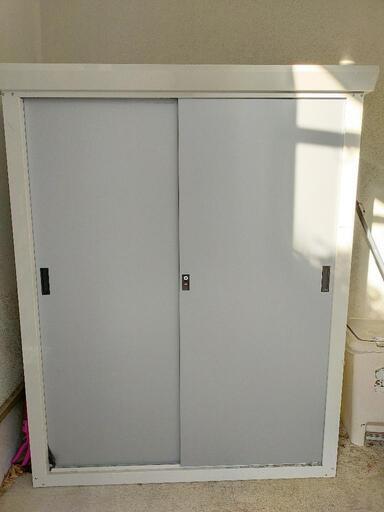 ★お値下げ★【鍵付き物置　グリーンライフＳＲＭ1215】購入後1年未満!