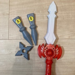おもちゃの剣と忍者のクナイ&手裏剣