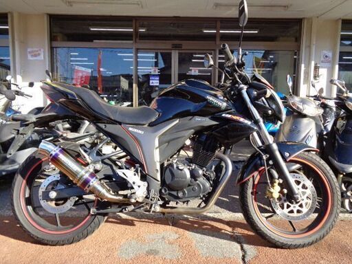 NO.4187　ジクサー１５０　水冷４サイクル単気筒１５０ｃｃ　ＦＩ車　ＥＴＣ付き　グリップヒーター付き　カスタムマフラー　ブラック　☆彡 NO.4187 ジクサー150 水冷4サイクル単気筒150cc FI車