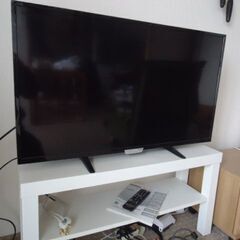 40インチ　液晶TV　中古美品　リモコン、IKEA製　TVスタン...