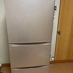 冷蔵庫330ℓ 2018年製。