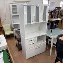 取引中】ニトリ 食器棚 レンジボード キッチン収納 水屋 (幅90cm)?自社 