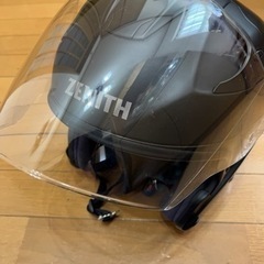 値下げしました。ZENITHのヘルメットになります。
