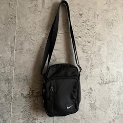 NIKE ナイキ　サコッシュ　ショルダーバック　ボディバック