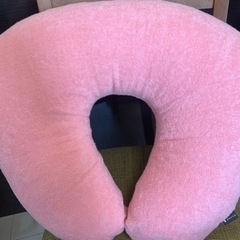 【美品】dacco授乳用クッション ヘタリにくい 丸ごと洗える ピンク