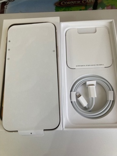 限定値下げ】新品未使用 au iPhone12本体 64GB ホワイト SIMロック解除