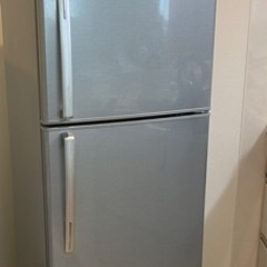冷蔵庫 228L 2013年製 霜取り不要 二人暮らしにも最適