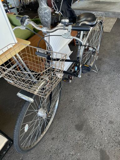 リサイクルショップどりーむ荒田店　No４３　自転車　ギア付き　２７インチ　ライト付き　整備済み　エコチャリ