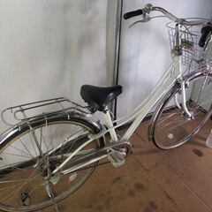 B809 限定特価 整備済み☆ブリヂストン ロココ ホワイト☆ 中古自転車