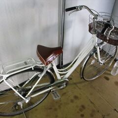 B812　限定特価　整備済み★ブリヂストン　カジュナ　ホワイト★ 中古自転車 【27インチ 】