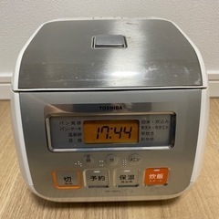 炊飯器　2011年製　TOSHIBA 3合炊き