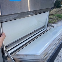 キャンセルでました！動作OK 清掃済み サンヨー　製氷機　単相100V