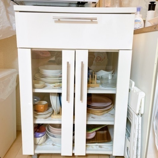 【値下げしました！】食器棚✨ 一人暮らしにもオススメ(^^)