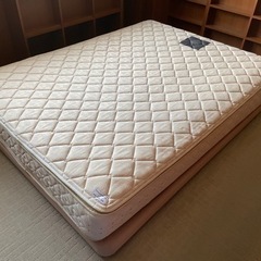 【ネット決済】高級ブランドSertaのベッド(ダブルサイズ)