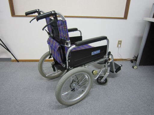 中古】 車椅子 (カワムラ製介助式)