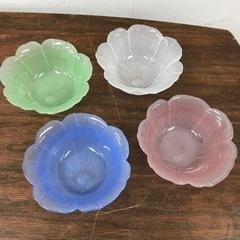 取引場所　南観音　K2203-167 ガラス製花型小鉢椀4個セッ...