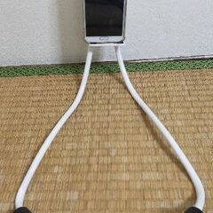 スマホスタンド。無料。