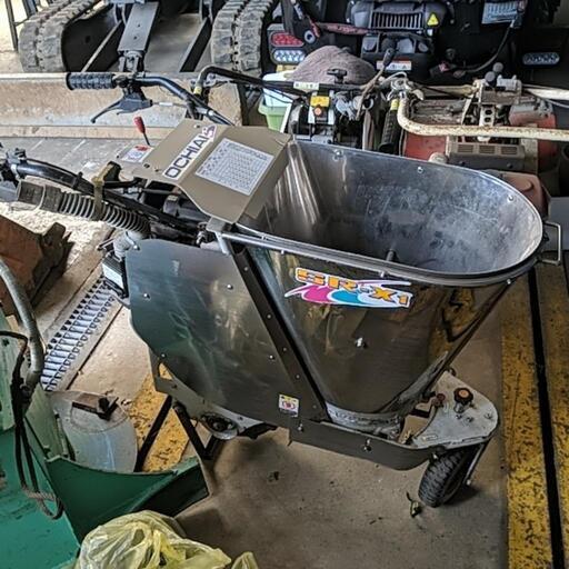 管理機　肥料散布機