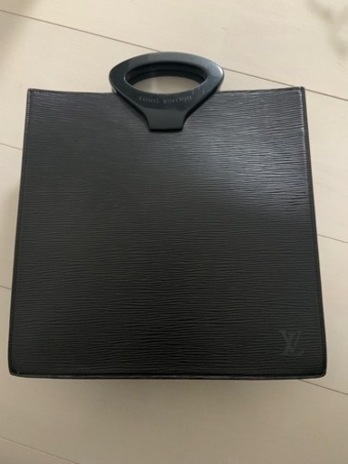 LOUIS VUITTON バッグ:黒色