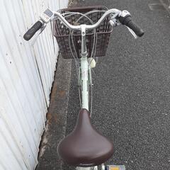 R4034電動アシスト自転車　パナソニック　ViVi SS 充電器　バッテリー　鍵1本付き　電動自転車