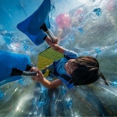 バブルサッカーのボール赤7個青7個、空気入れ1つ無料付