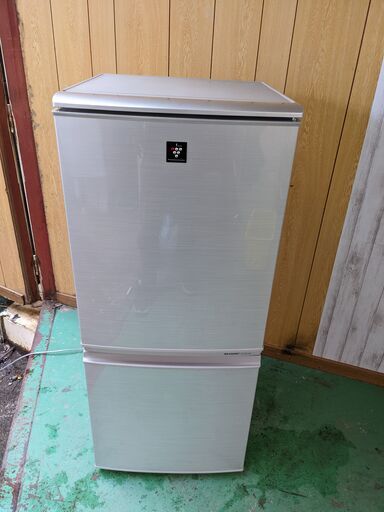 SHARP 冷蔵庫 SHARP 137L LED照明 左右開き設定 プラズマクラスター2012年製 SJ-PD14W-S