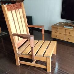 手作りの木製椅子（座面が低）　ベランダ、ウッドデッキなどに。　2...