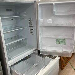 335L ファミリーサイズの冷蔵庫！