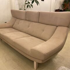 宇都宮でオシャレな家具を探すなら『オトワリバース！』カリモク karimoku UU46 ラムース生地 ソファ 3シーター オットマン付き 中古品