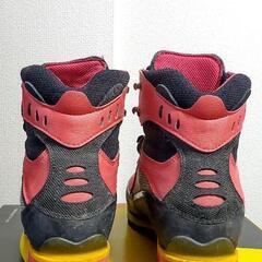 登山靴 LA SPORTIVA 女性 24.9センチ 紐付き トランゴ S エボ GTX® 39