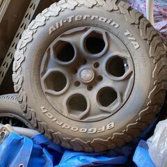 Bfgoodrich オールテレーン　265 70 r17