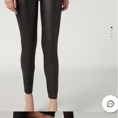 calzedonia カルツェドニア新品　レザー風スキニーレギン...