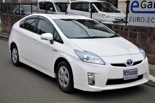 について トヨタ プリウス30 パールホワイト 2年車検付きの通販 By ハイブリッドジャパン合同会社 トヨタならラクマ するご