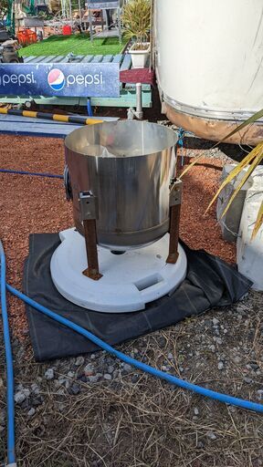 焚火台 ステンレス 大型 電気温水器等のタンクから作成 その他