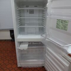 ID 000959　冷蔵庫　２ドア　ユーイング　110L　２０１７年製　UR-F110H(W)