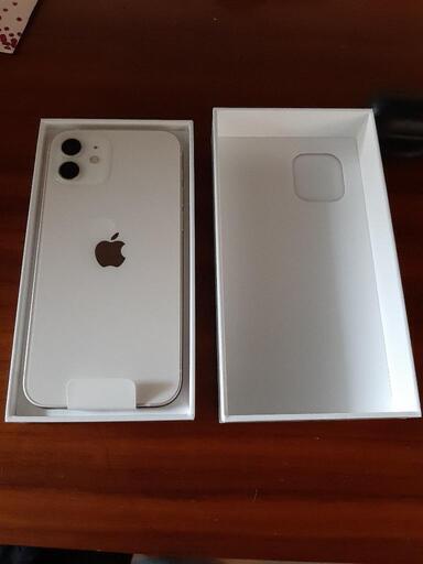 iPhone 12 本体 ホワイト 64 GB ほぼ新品です！残債なしです！
