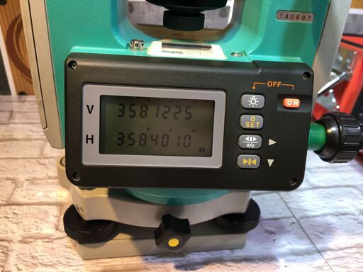 ソキア DT510AS セオドライト 中古品 通電確認済み 動作未確認