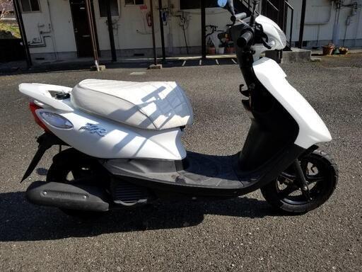 ヤマハ ジョグ ZR仕様！ 2015年式 エナメルシート張り替え 低走行！