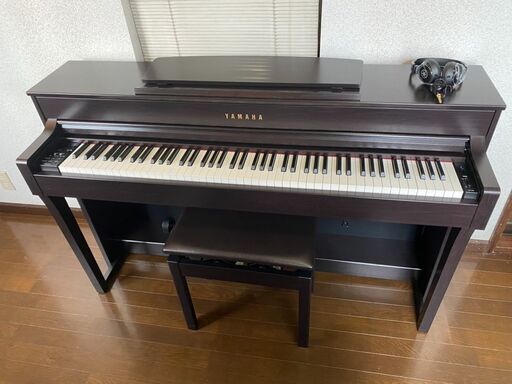 YAMAHA　電子ピアノ CLP-645R クラビノーバ　2020年製　動作確認済　専用ヘッドフォン付き！　美品　直接引き取り大歓迎‼