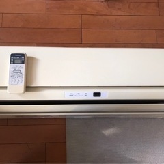 TOSHIBA☆14畳エアコン☆お話中