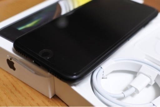 未使用 SIMロック解除済みiPhone SE 64G ブラック 【公式通販】