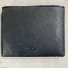 美品です。バグズ アイ 二つ折り財布 FENDI フェンディ