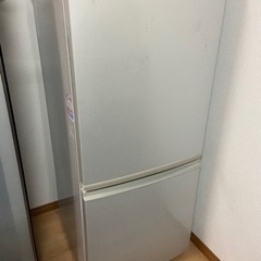 🌟【SHARP 2ドア冷凍冷蔵庫137L右開き】無料でお譲りいた...