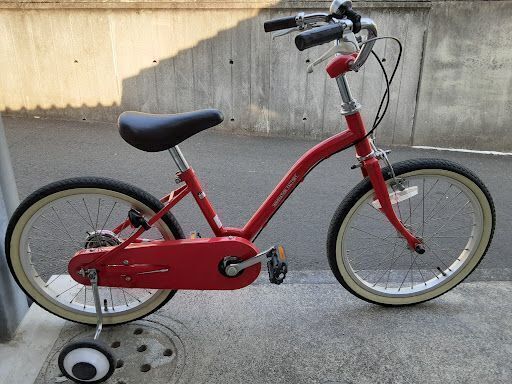決まりました　子供　自転車　18インチ　赤　車輪付き