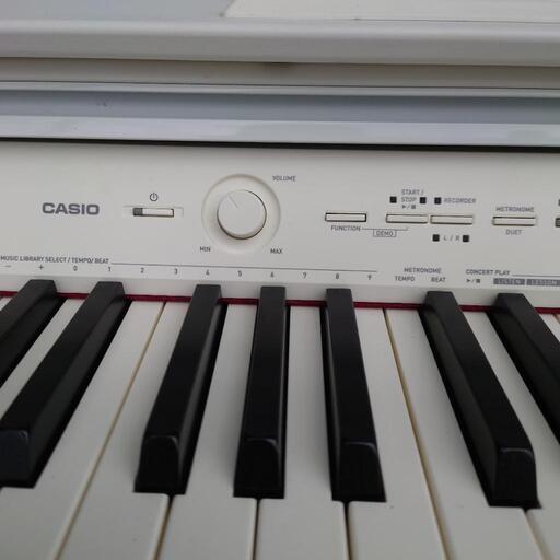 【売ります】CASIO　Privia　電子ピアノ【中古】
