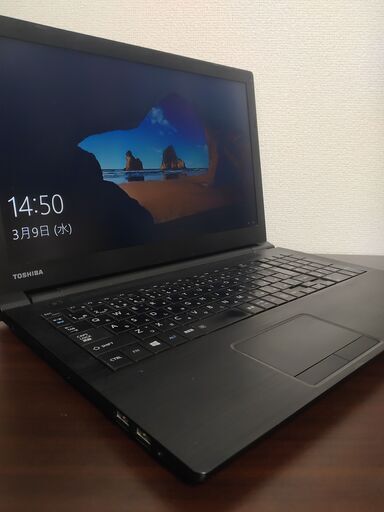 東芝 2017年モデル　7世代　高速SSD240G搭載　メモリ4G CD/DVD/読み書き　大画面15.6インチ　薄型スリムモデル　USB3.0 Wifi対応