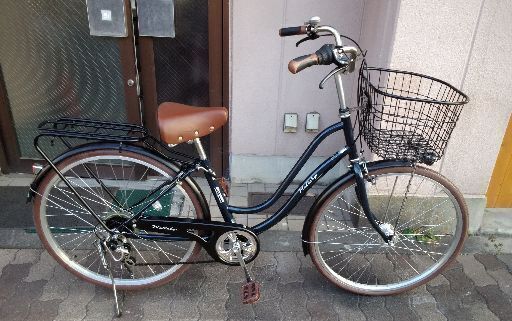 美品☆[maruishi]Wallaby (ワラビ－)26吋 ファッションファミリーサイクル 外装6段/LEDオート/ネイビーｘブラック