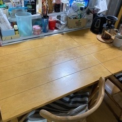 折りたたみ式ダイニングテーブル