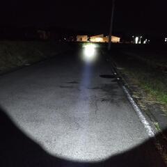 ラス1です。OLIGHT多機能タクティカルライト